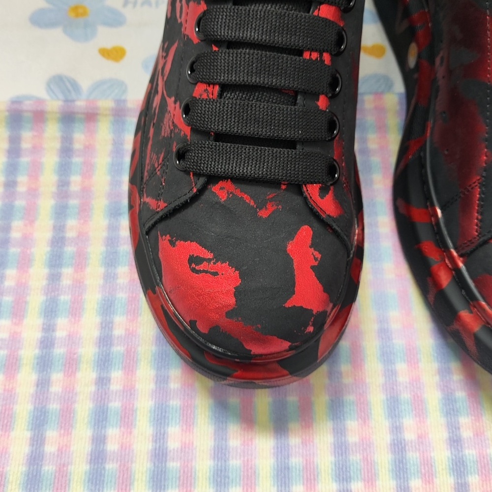 Alexander McQueen Black and Red Camouflage Leather Sneakers - Picture 4 of 7